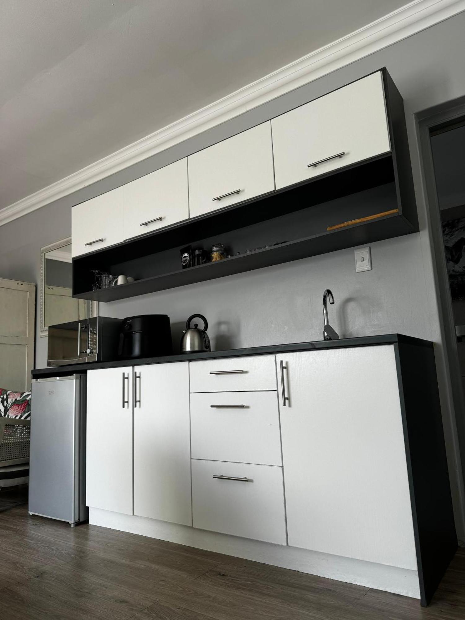 Namaste Spacious Studio Apartment Langebaan Bagian luar foto